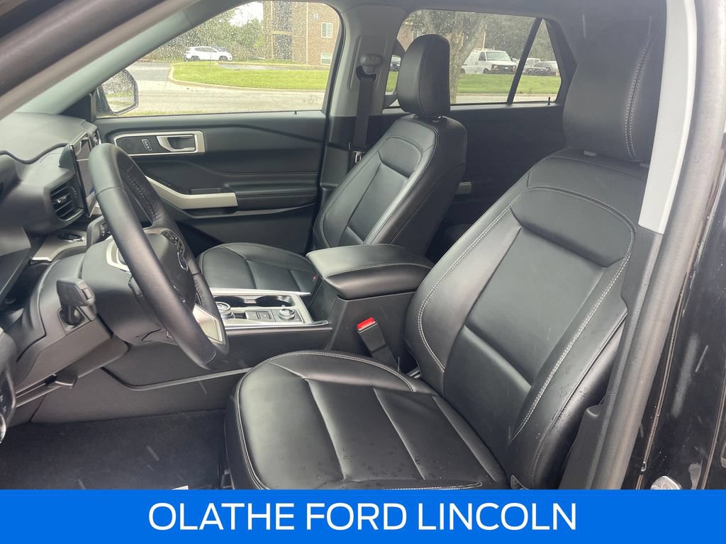 Certified 2023 Ford Explorer XLT w/ Equipment Group 202A AWD/4WD image 18