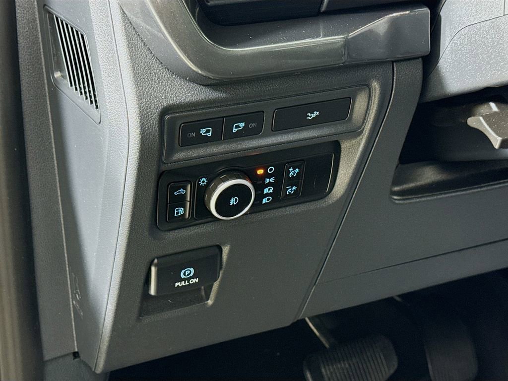 Certified 2023 Ford F150 XLT w/ Equipment Group 302A High image 17