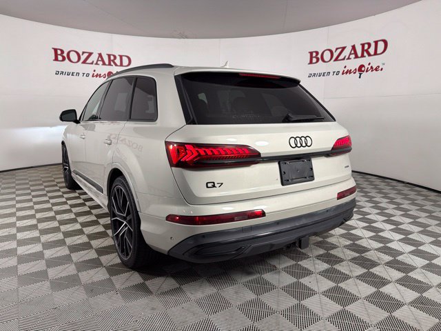 Used 2023 Audi Q7 3.0T Prestige AWD/4WD image 9