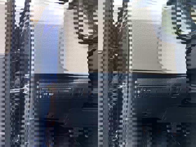 Used 2023 Toyota Corolla LE image 13