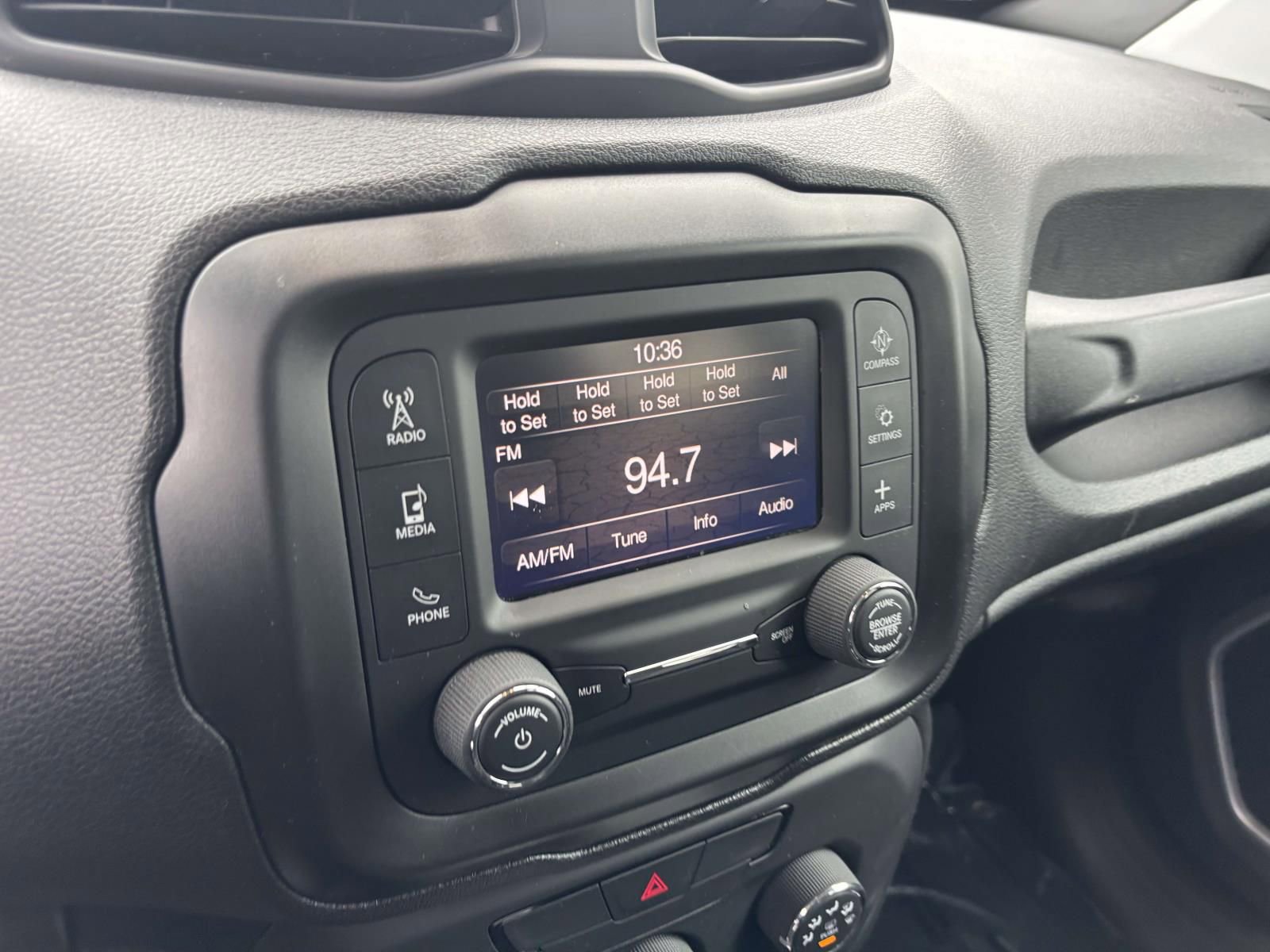 Used 2018 Jeep Renegade Sport w/ Power & Air Group image 21