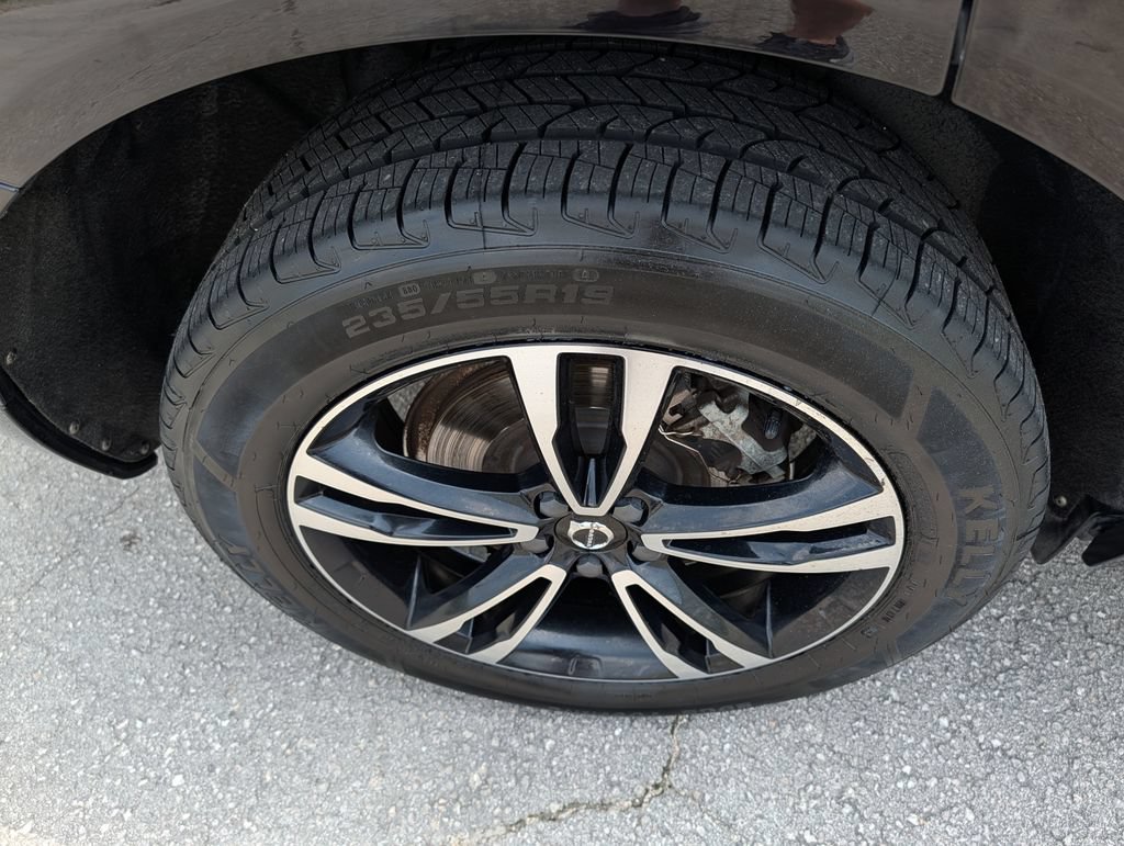 Used 2020 Volvo XC60 T6 Momentum AWD/4WD image 27
