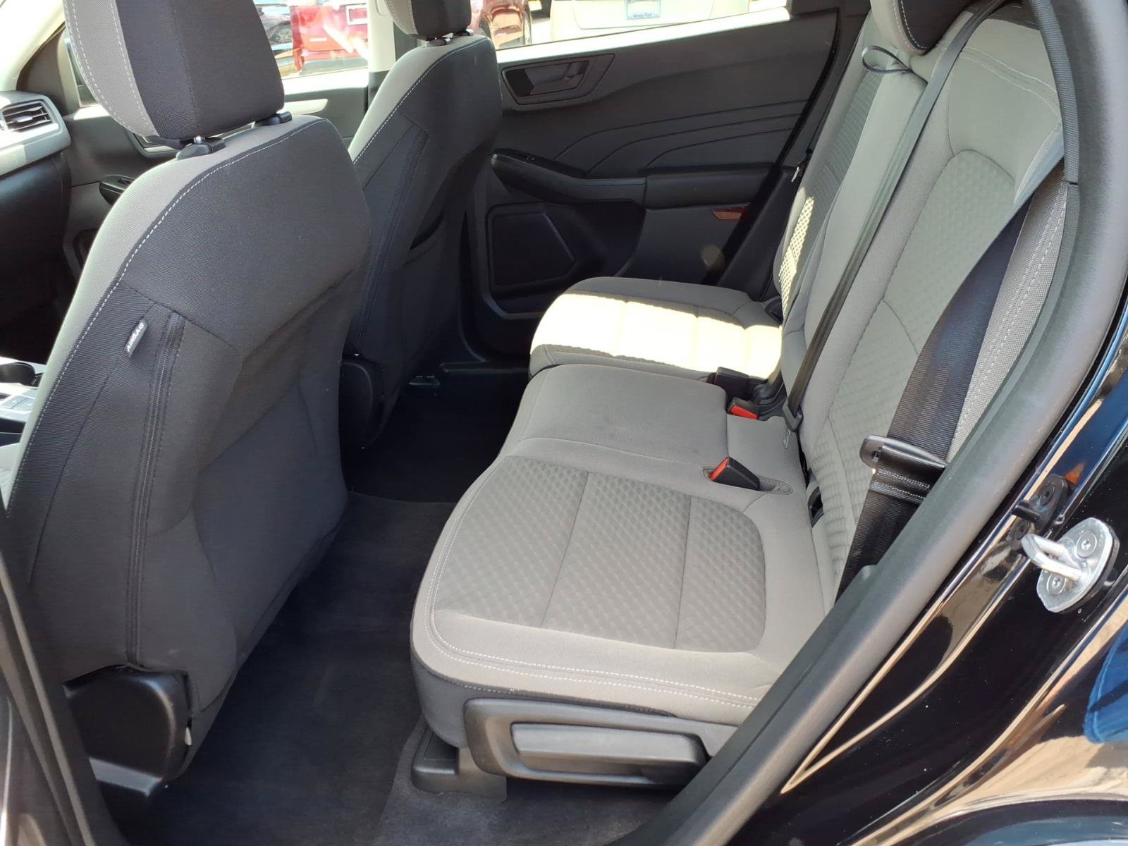 Certified 2022 Ford Escape SE w/ SE Sport Appearance Package AWD/4WD image 13