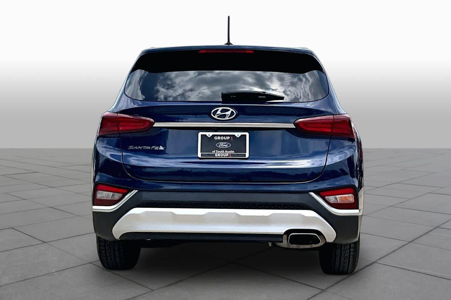 Used 2019 Hyundai Santa Fe SE FWD image 5