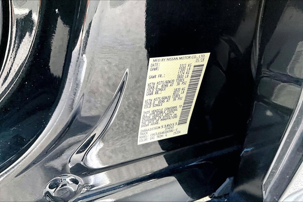 Used 2018 Nissan Titan SV w/ SV Convenience Package image 31