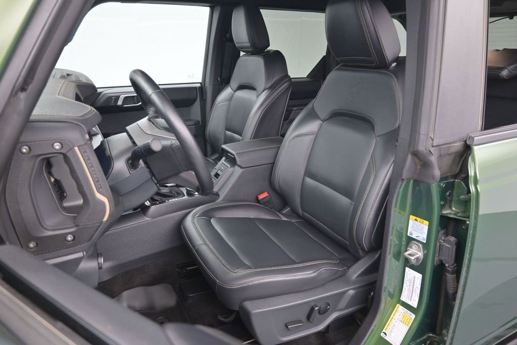 Certified 2025 Ford Bronco Badlands AWD/4WD image 14
