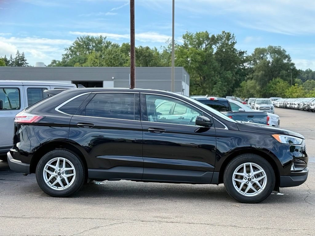 Certified 2024 Ford Edge SEL w/ Convenience Package AWD/4WD image 28
