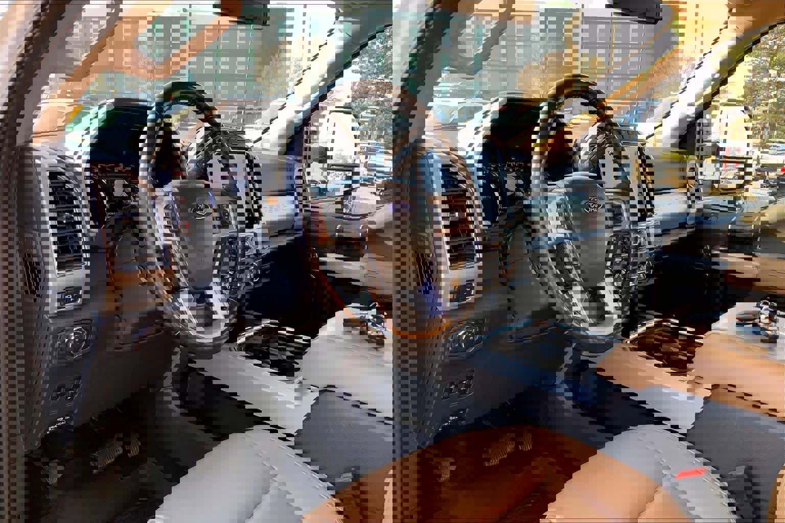 Certified 2022 Ford F250 Lariat w/ Lariat Ultimate Package image 16