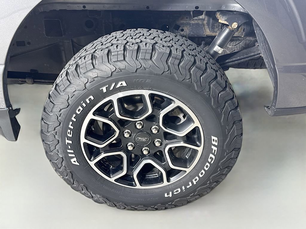 Certified 2022 Ford F150 XLT w/ Equipment Group 302A High image 31