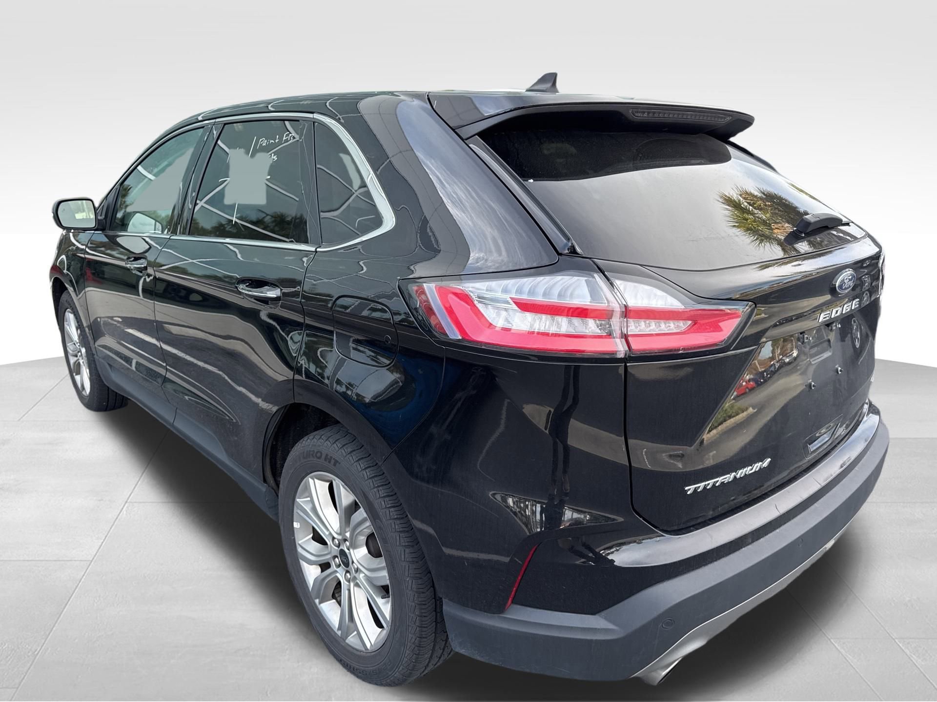 Certified 2024 Ford Edge Titanium image 9