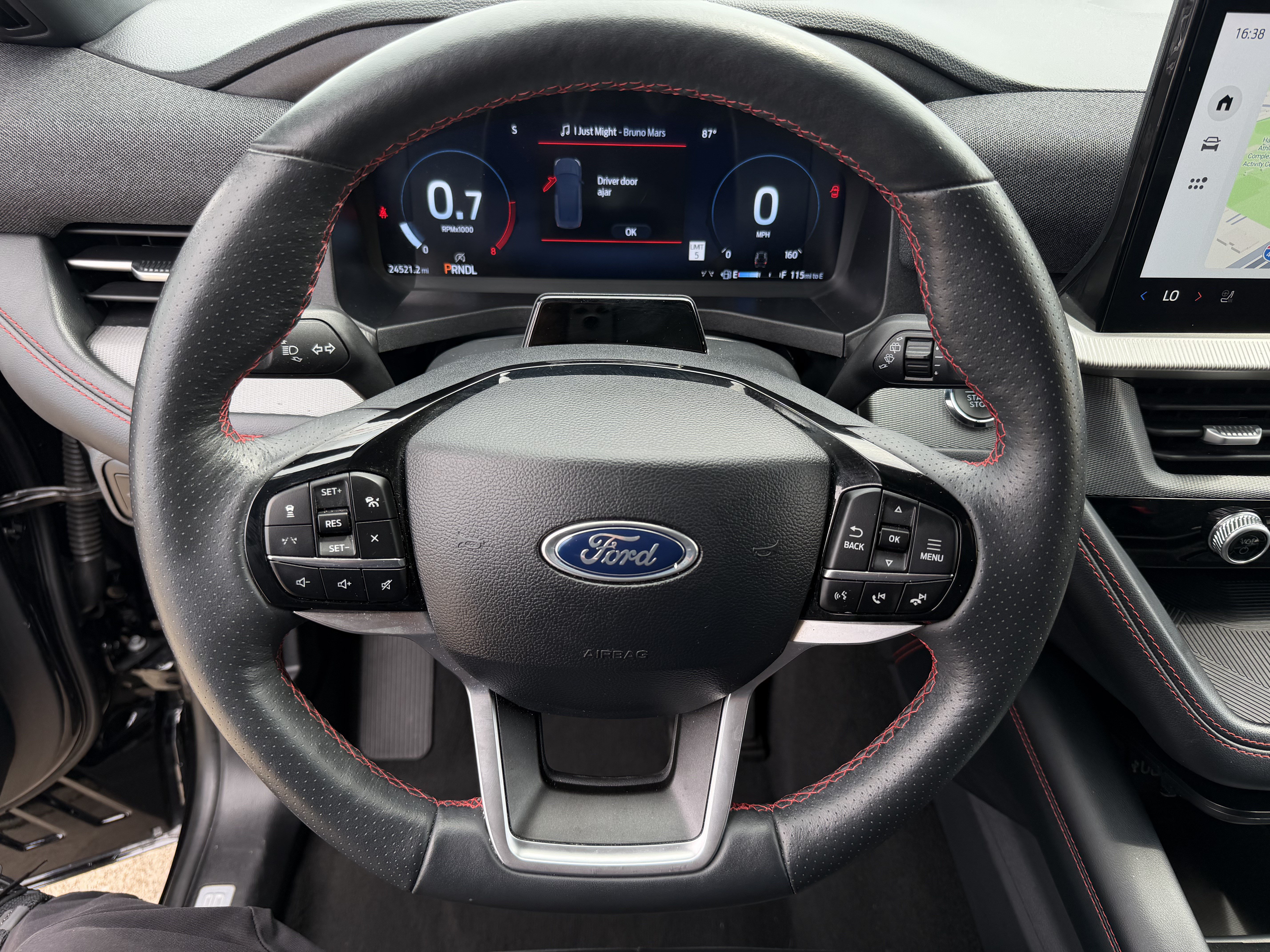 Certified 2025 Ford Explorer ST-Line w/ ST-Line Street Pack AWD/4WD image 16