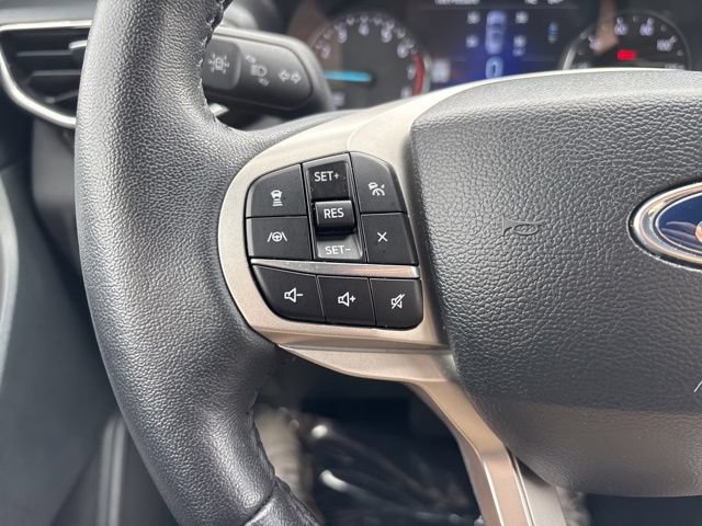 Certified 2024 Ford Explorer Limited RWD image 19