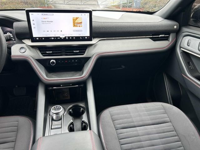 Certified 2025 Ford Explorer ST-Line AWD/4WD image 16