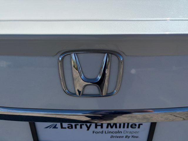 Used 2017 Honda Accord Touring image 23