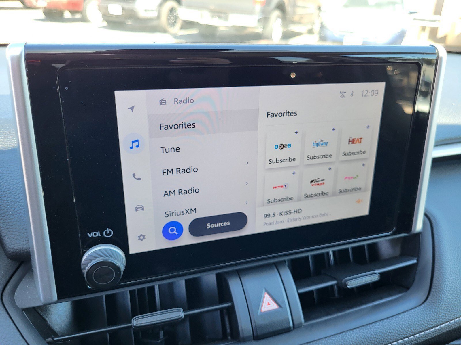 Used 2024 Toyota RAV4 XLE image 20