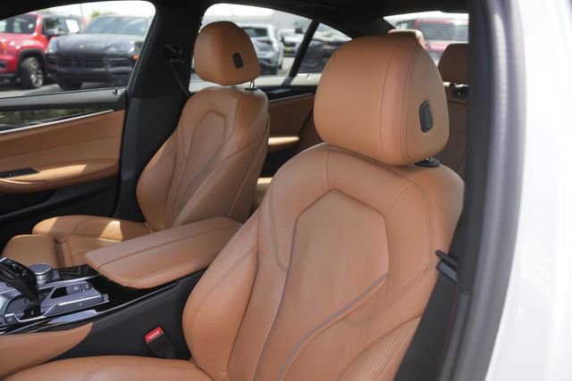 Used 2020 BMW 540i w/ M Sport Package image 10