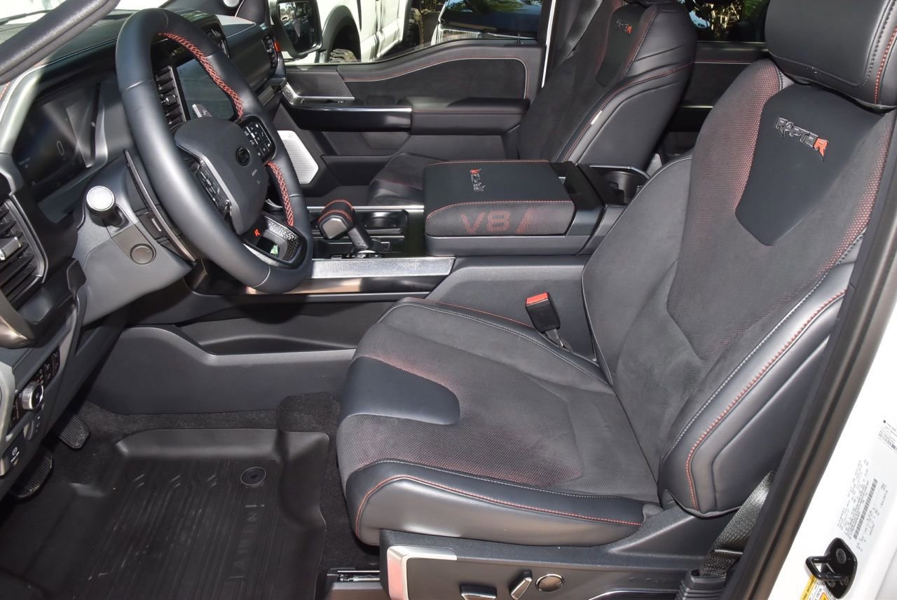 Certified 2025 Ford F150 Raptor w/ Equipment Group 803A Raptor R AWD/4WD image 15