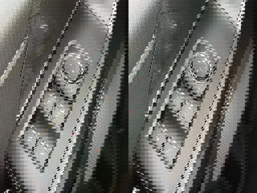 Certified 2022 Ford F150 XLT w/ Equipment Group 302A High image 18