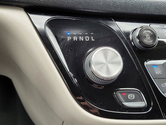 Used 2021 Chrysler Voyager LX FWD image 22