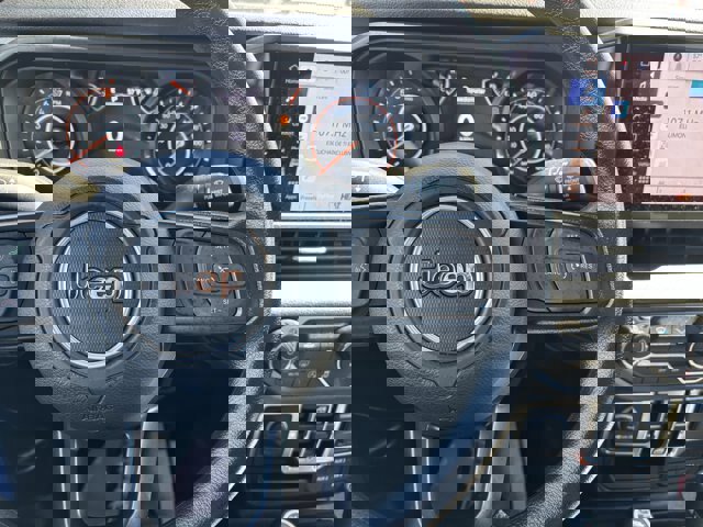 Used 2025 Jeep Gladiator Sport image 26