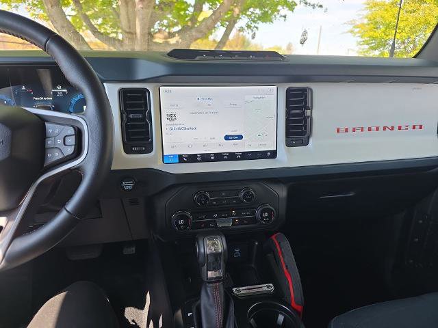 Certified 2025 Ford Bronco Heritage Edition AWD/4WD image 32