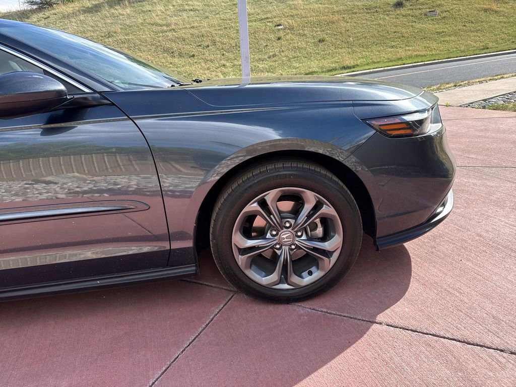Used 2023 Honda Accord EX image 32