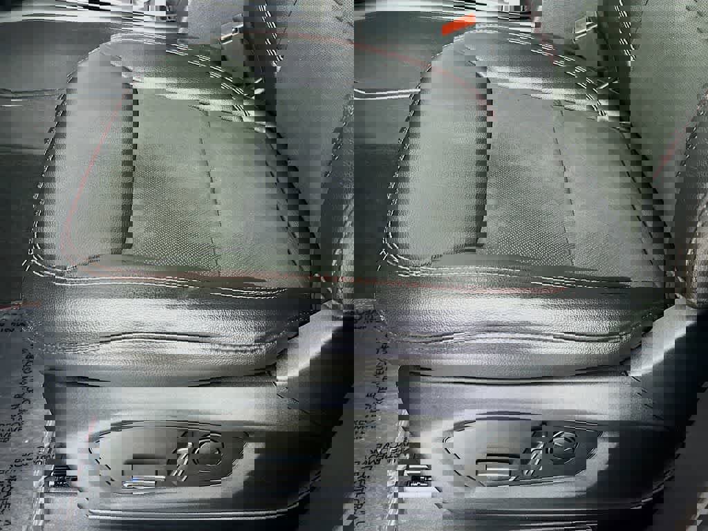 Certified 2022 Ford Explorer ST-Line image 32