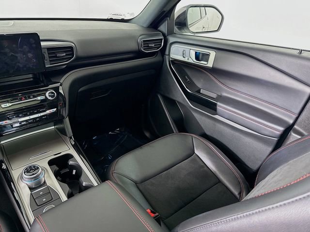 Certified 2023 Ford Explorer ST-Line w/ Class IV Trailer Tow Package image 26