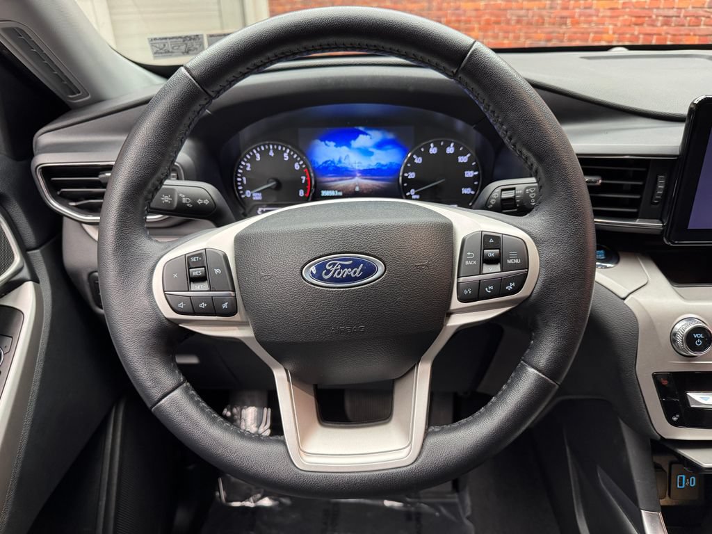 Certified 2023 Ford Explorer XLT w/ Equipment Group 202A AWD/4WD image 13