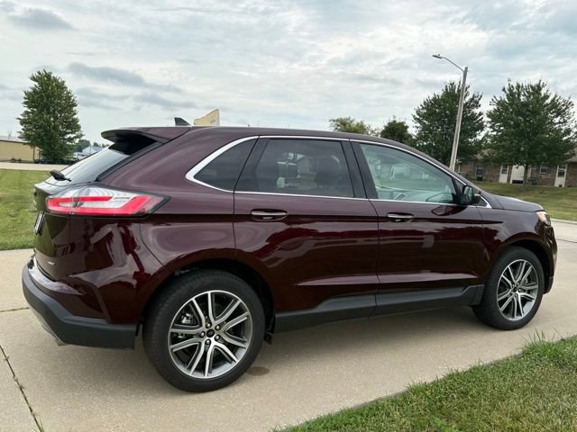 Certified 2024 Ford Edge Titanium w/ Equipment Group 301A AWD/4WD image 4