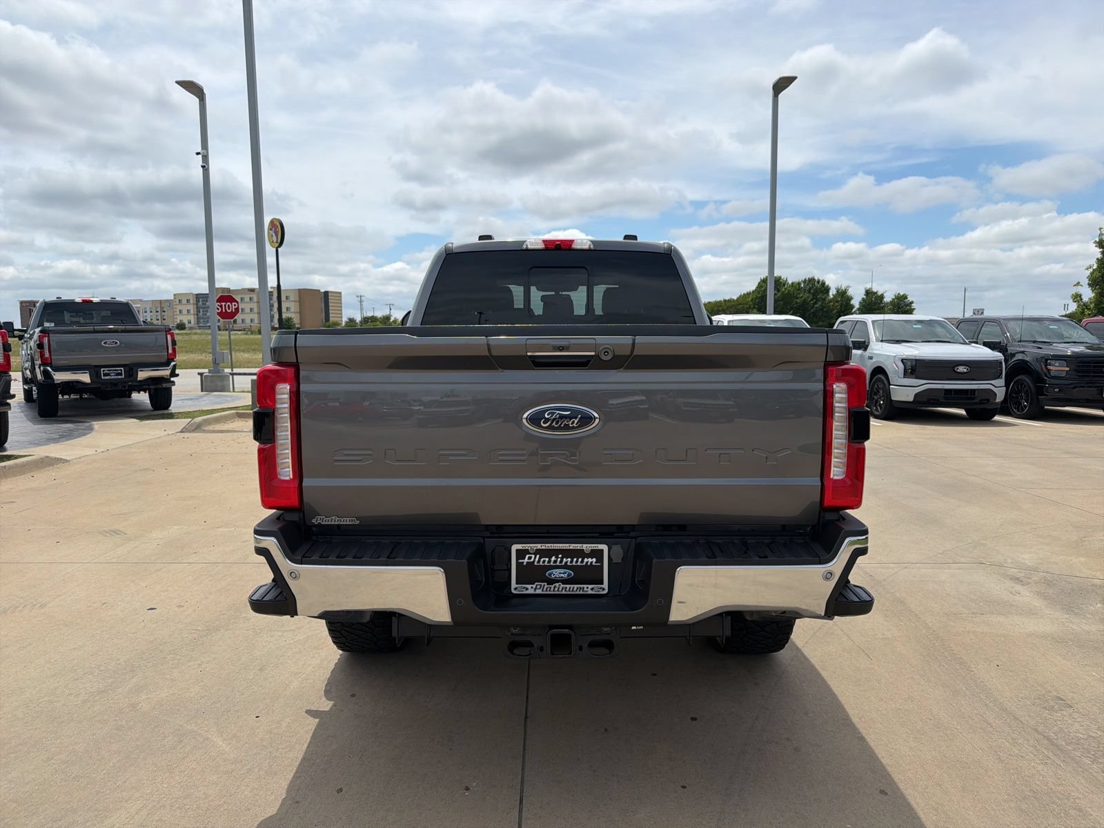 Certified 2023 Ford F250 Lariat w/ Lariat Ultimate Package AWD/4WD image 4