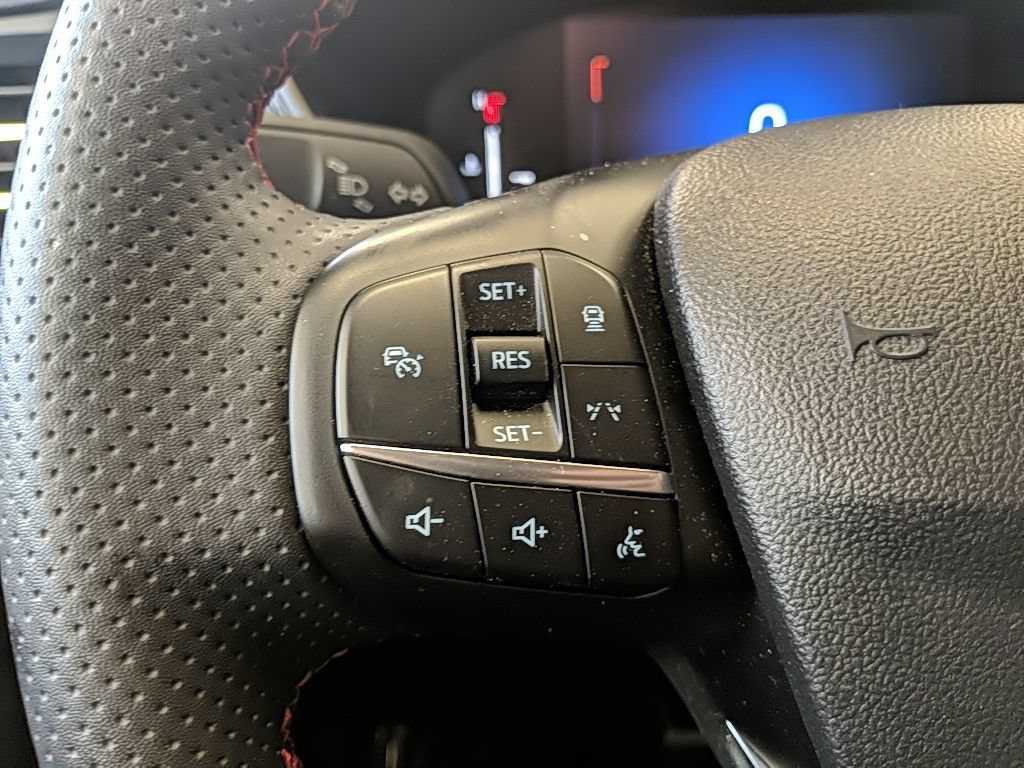 Certified 2023 Ford Escape ST-Line w/ Tech Pack #1 FWD image 16