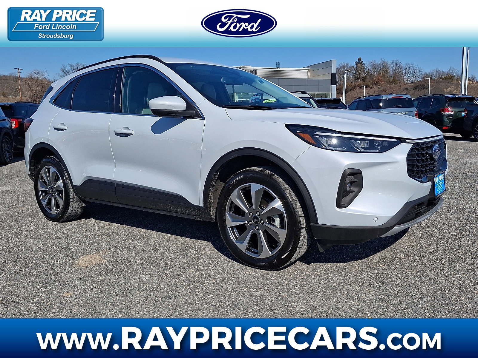 Certified 2025 Ford Escape Platinum w/ Premium Technology Package image 6