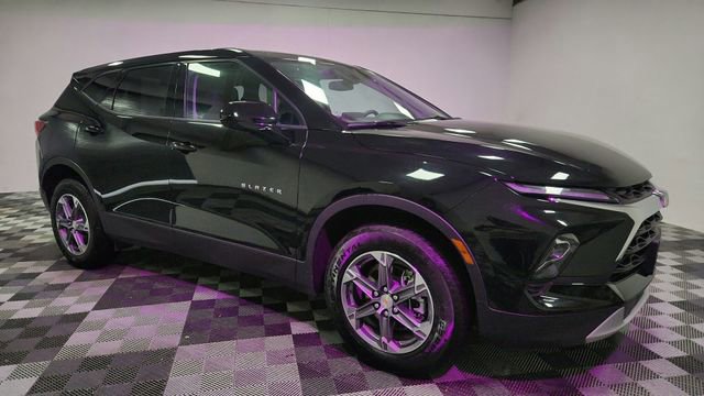 Used 2025 Chevrolet Blazer LT image 4