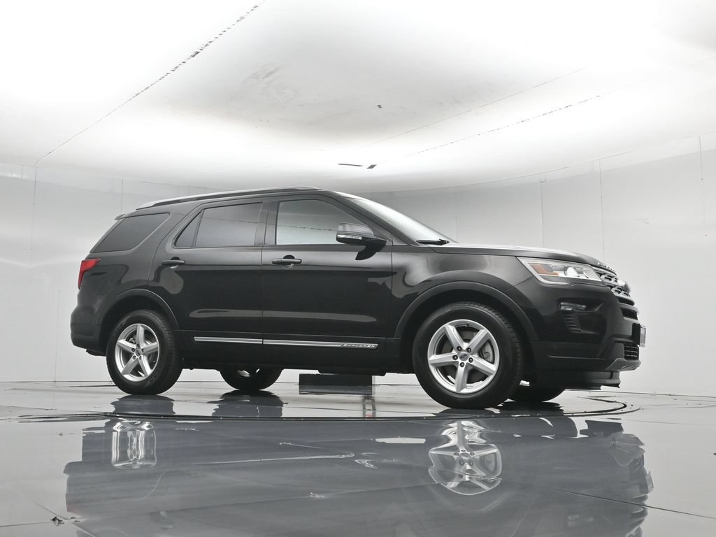 Certified 2019 Ford Explorer XLT FWD image 54