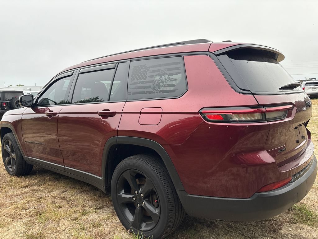Used 2023 Jeep Grand Cherokee L Laredo AWD/4WD image 17