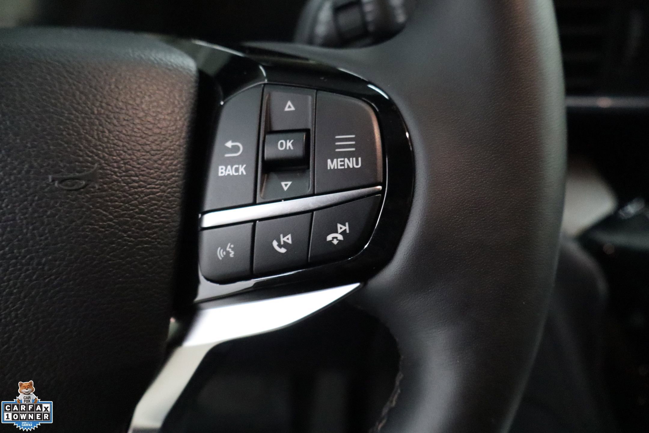 Certified 2023 Ford Explorer Platinum w/ Technology Package RWD image 17