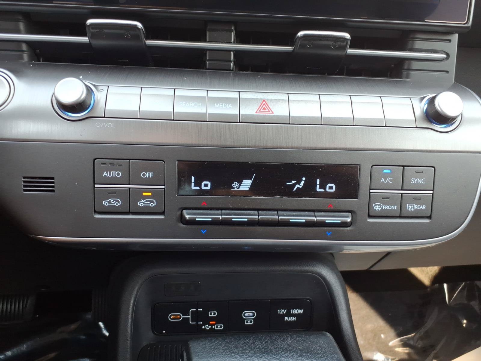 Used 2025 Hyundai Kona SEL AWD/4WD image 21