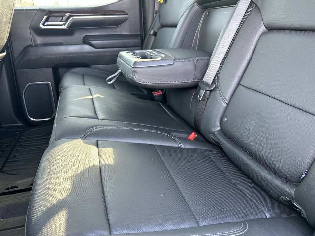 Used 2024 GMC Sierra 1500 SLT w/ SLT Premium Package AWD/4WD image 18