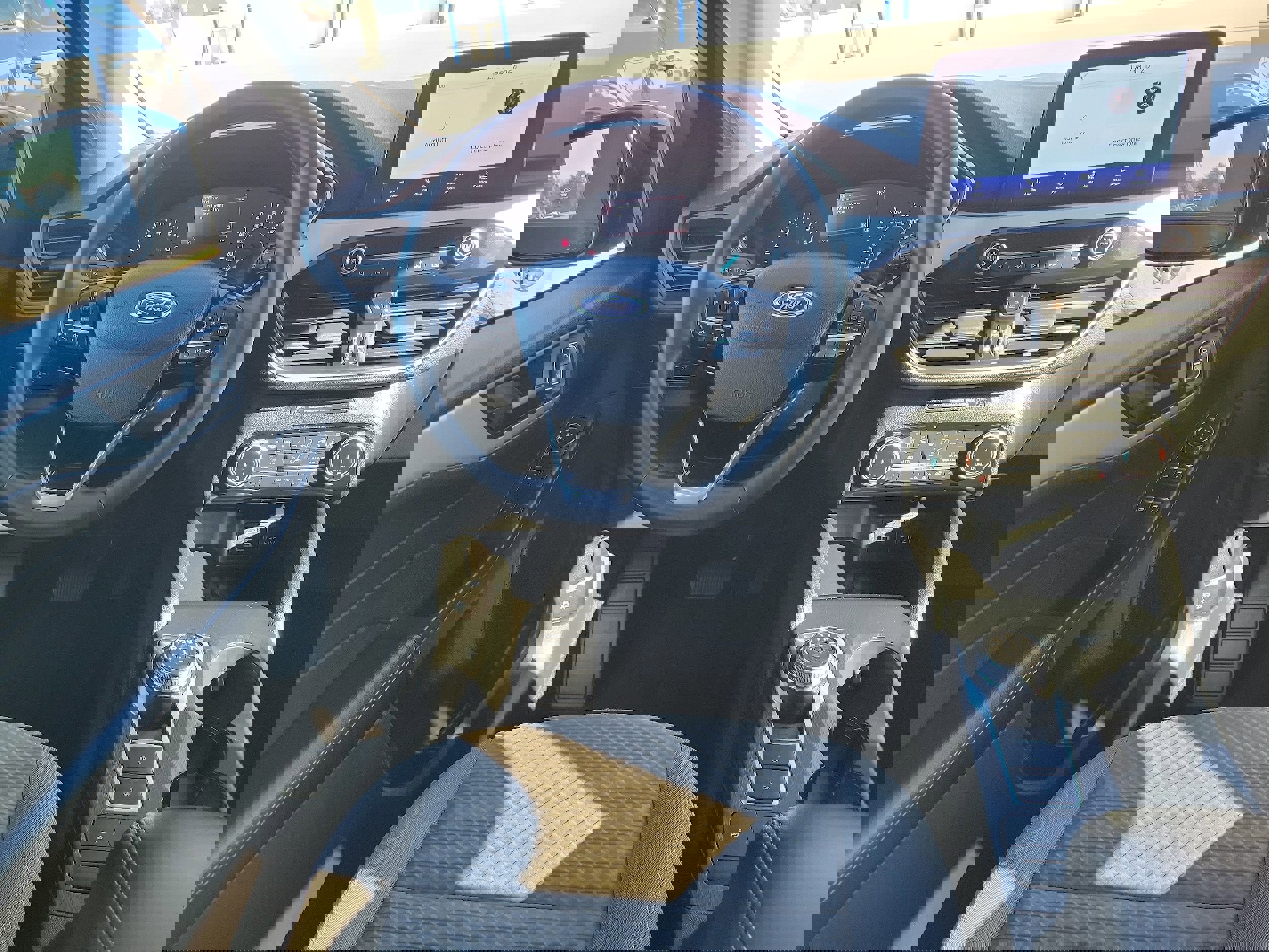 Certified 2022 Ford Escape SE w/ SE Sport Appearance Package image 15