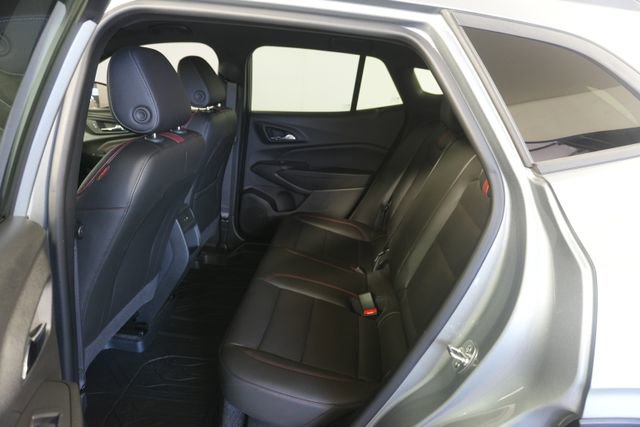 Used 2025 Chevrolet Trax RS w/ Driver Confidence Package FWD image 23