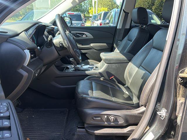 Used 2020 Chevrolet Traverse RS AWD/4WD image 23