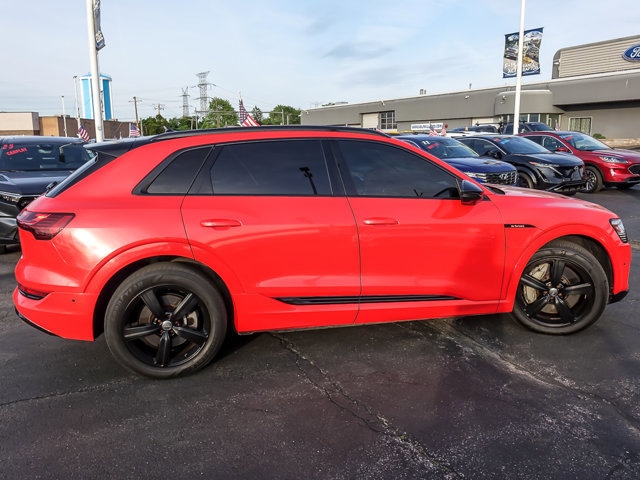Used 2019 Audi e-tron Premium Plus AWD/4WD image 9
