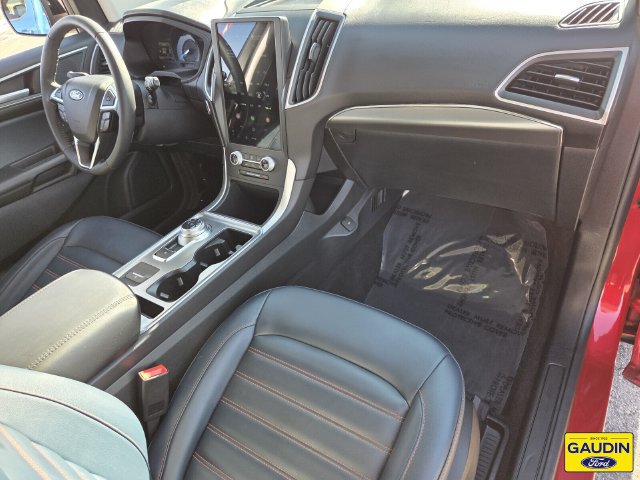 Certified 2024 Ford Edge SEL w/ Sport Appearance Package AWD/4WD image 17
