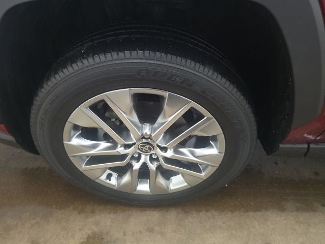 Used 2021 Toyota RAV4 Limited AWD/4WD image 17
