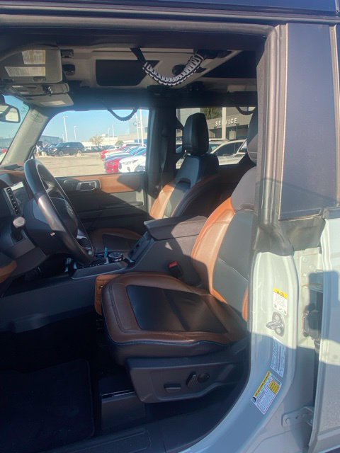 Certified 2024 Ford Bronco Outer Banks w/ Sasquatch Package AWD/4WD image 9