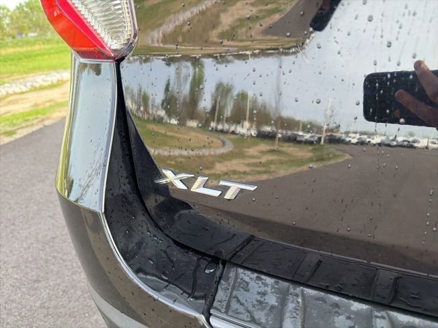 Certified 2022 Ford Explorer XLT w/ Equipment Group 202A image 10