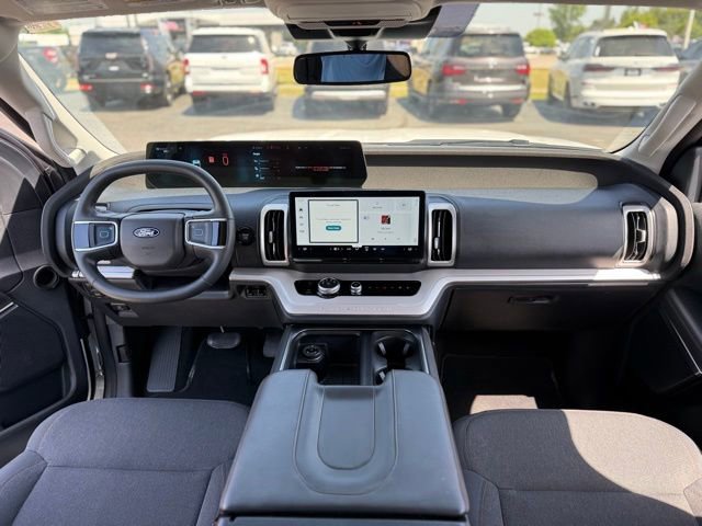 Certified 2025 Ford Expedition Max Active AWD/4WD image 2
