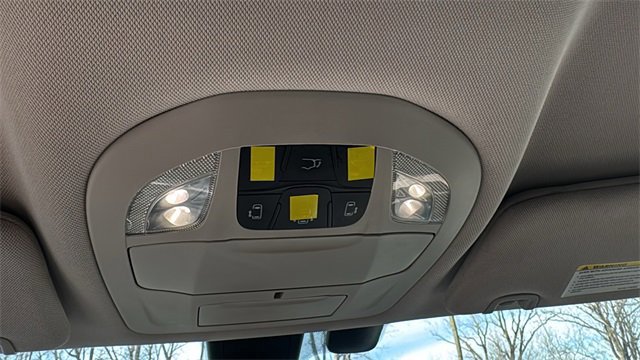 Used 2018 Chrysler Pacifica Touring-L image 23