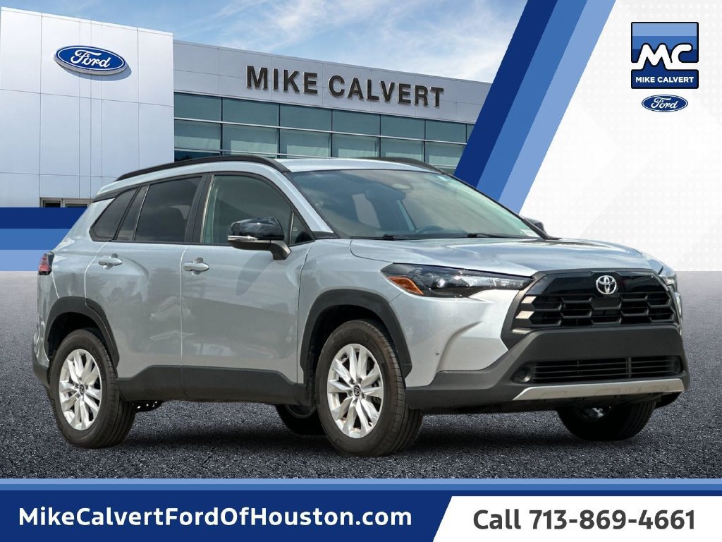 Used 2026 Toyota Corolla Cross LE FWD image 7